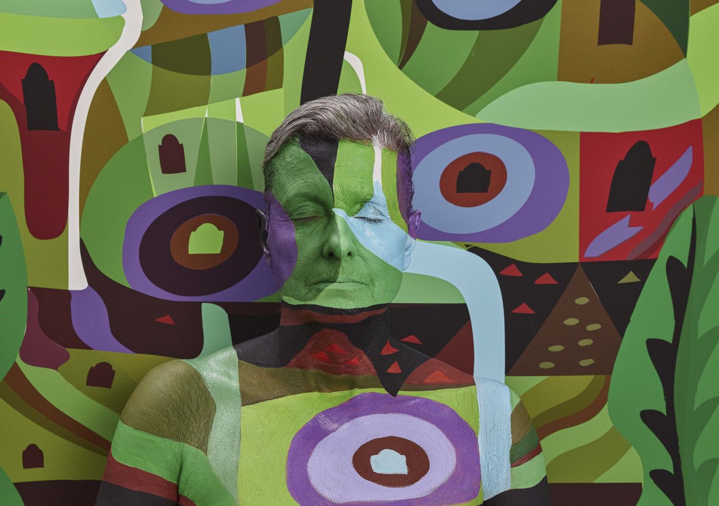 Phonak_Lyric4_art of invisibility_Woman_2010_LR