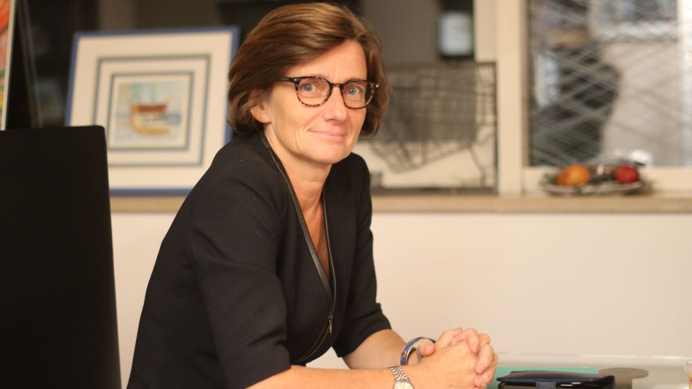 Interview d’Agnès Firmin le Bodo sur les personnes malentendantes en Ehpad