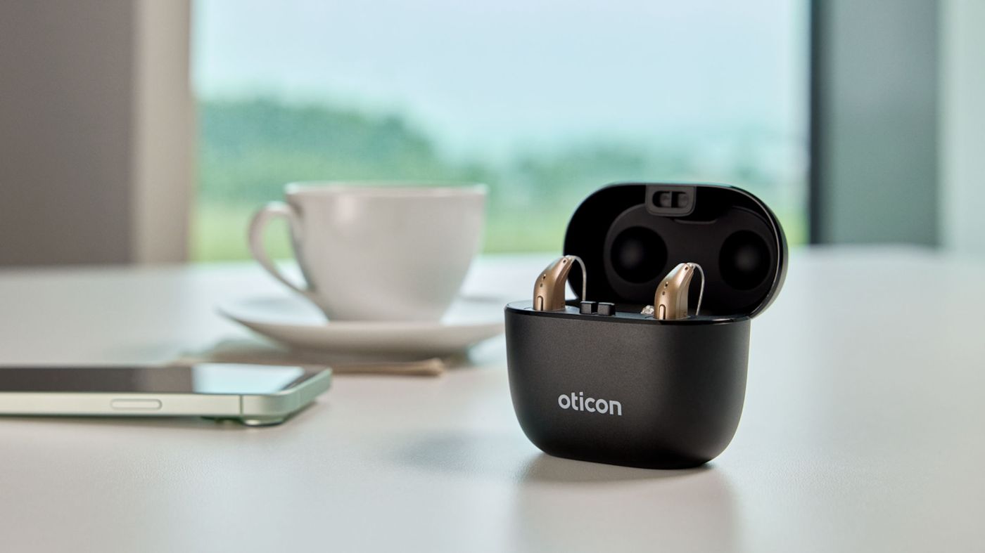 Oticon lance un nouveau SmartCharger nomade pour accompagner les ...